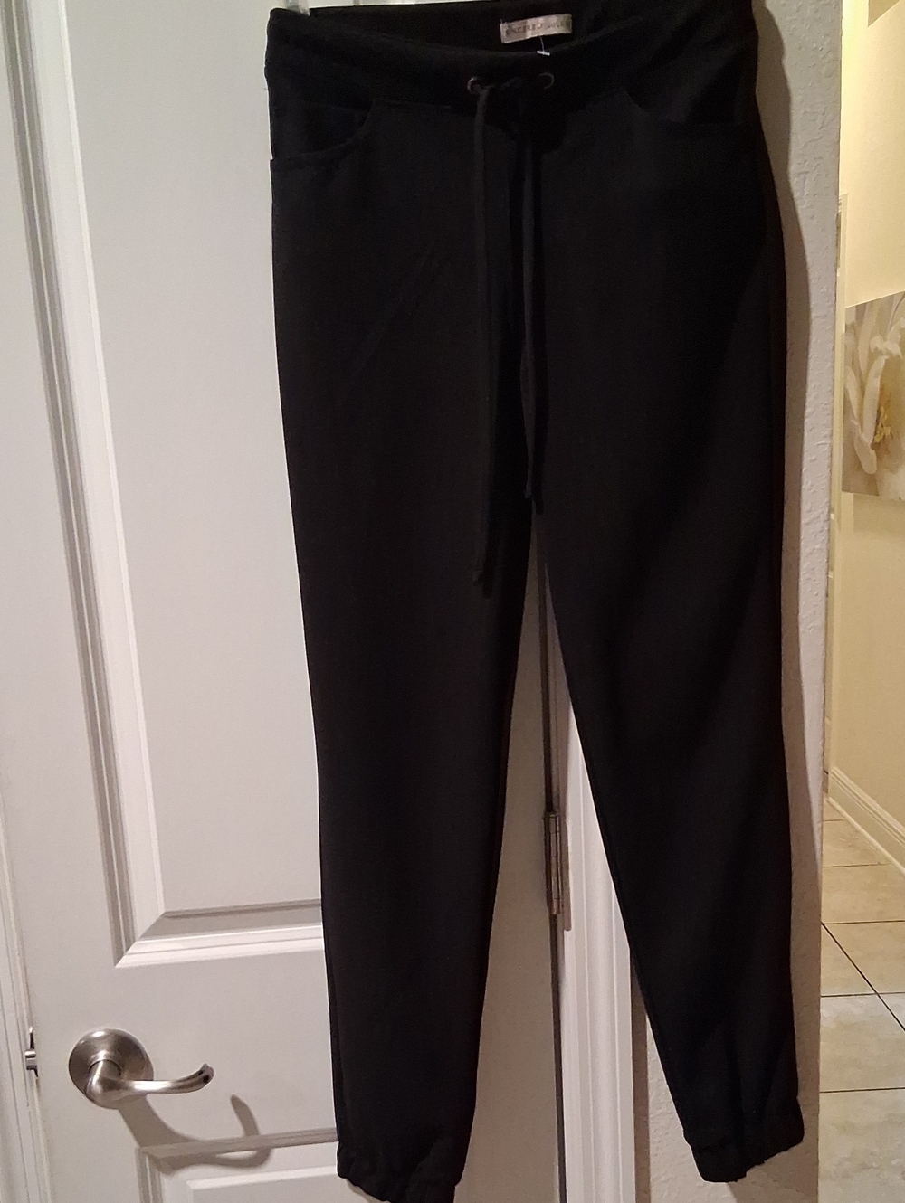 P: Women's Black Drawstring Pants